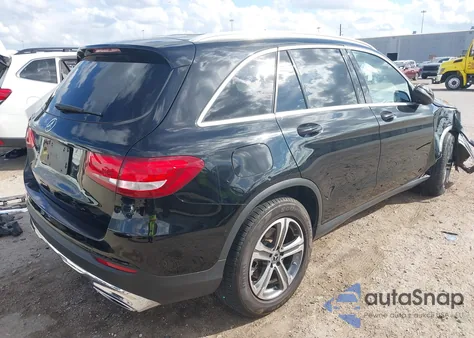 2019 Mercedes-Benz Glc 300 from USA, damaged, VIN WDC0G4JB4KV118247